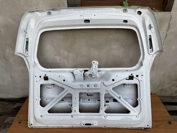 Крышка багажника Opel Combo E Berlingo IV, фото 3