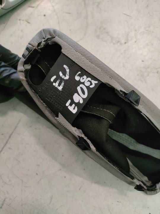 BMW E90 ЧЕХОЛ РУЧНОГО ТОРМОЗА EU, фото 3