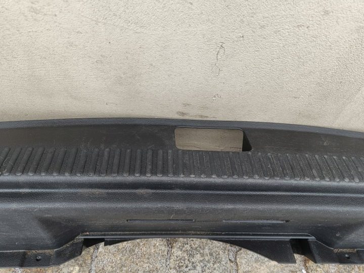 ОРИГИНАЛЬНАЯ VAG OE НАКЛАДКА KRAWĘDZI БАГАЖНИКА CZERŃ 5E9863459B9B9, фото 3