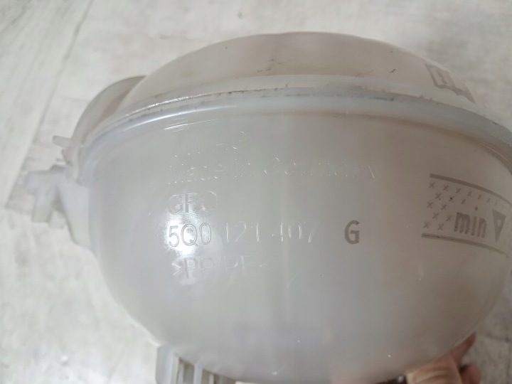 VW TOURAN 5T III РАСШИРИТЕЛЬНЫЙ БАЧОК 5Q0121407G, фото 4
