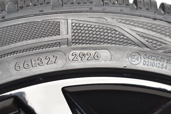 Колеса зимние 19" 5X112 оригинал Cupra Formentor Vredestein 245/40/19 зима, фото 9