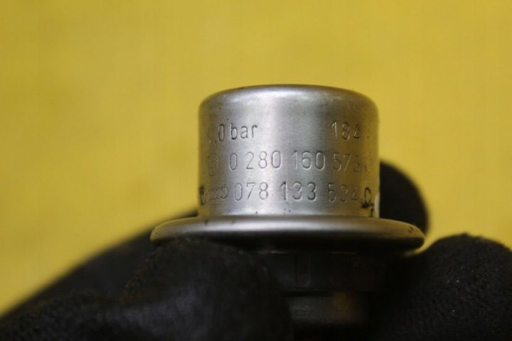 РЕГУЛЯТОР ДАВЛЕНИЯ ТОПЛИВА 078133534C A4 B6 2.0 бензин, фото 5