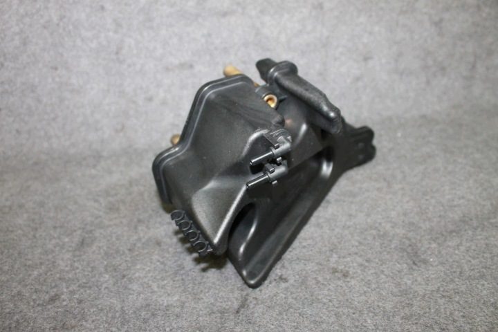 BMW F10 F01 E70 F15 M550DX M50D N57D30C БАК ВАКУУМНЫЙ 8512680, фото 2