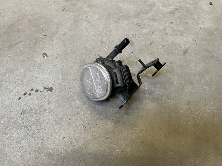 ДОПОЛНИТЕЛЬНЫЙ НАСОС ЦИРКУЛЯЦИИ ОХЛАЖДАЮЩЕЙ ЖИДКОСТИ VOLVO XC40 V60 8889552381 / 31669539, фото 1