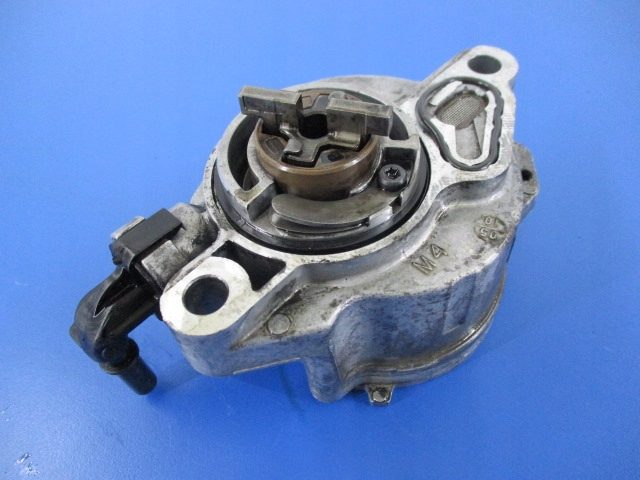 Volvo C30 топливный насос вакуумный Bosch D156-2A, фото 2