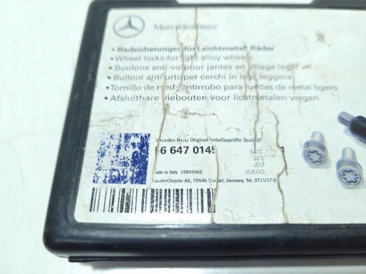 Mercedes-Benz ML W164 2007 Гайки и болта, фото 3