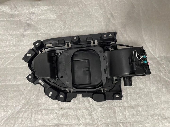 KIA Niro EV лючок разъем зарядки оригинал 86340-Q4000, фото 4