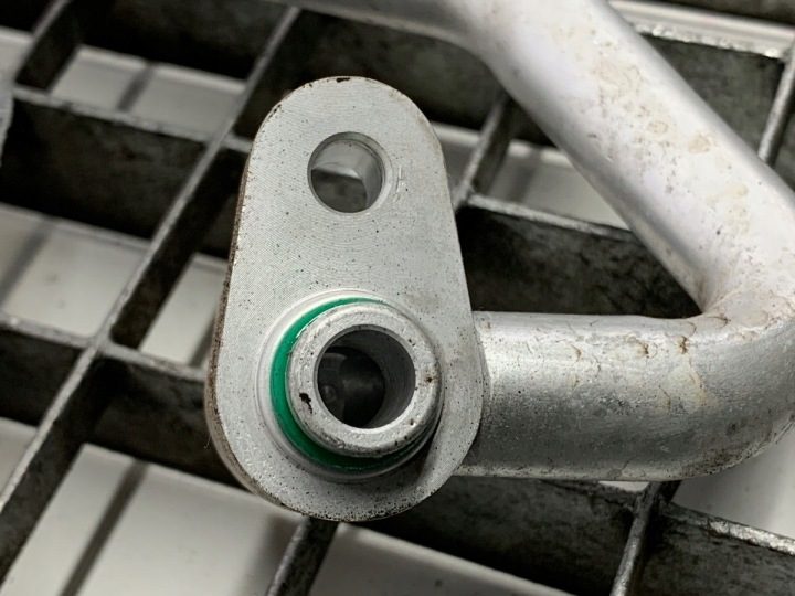 ТРУБКА КОНДИЦИОНЕРА HYUNDAI KONA (SX2) 0.0 204 л.с. ВНЕДОРОЖНИК, фото 2