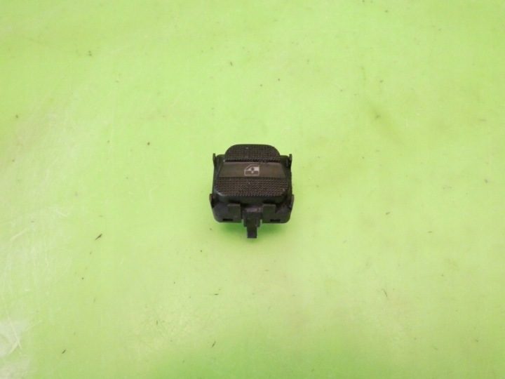 КНОПКА СТЕКЛОПОДЪЕМНИКА СТОРОНА ПРАВАЯ VW GOLF IV КАБРИОЛЕТ 1E0959855A, фото 1