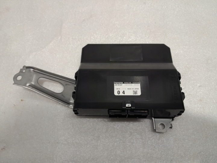 TOYOTA YARIS GR IV МОДУЛЬ КОНТРОЛЯ ТЯГИ 89630-52090, фото 1