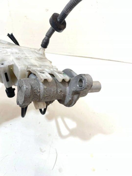 Бак главный тормозной цилиндр Opel Corsa D 1.3 CDTI - 0204051127, фото 2