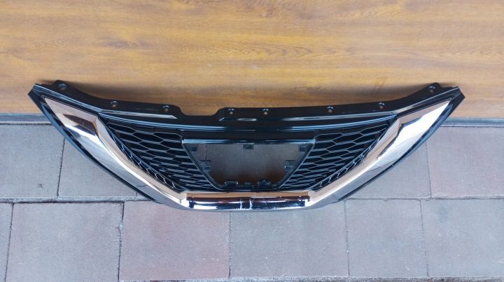 NISSAN QASHQAI II J11 РЕСТАЙЛИНГ 17- РЕШЕТКА РАДИАТОРА БАМПЕРА ПЕРЕДНЯЯ 62310HV00A, фото 2