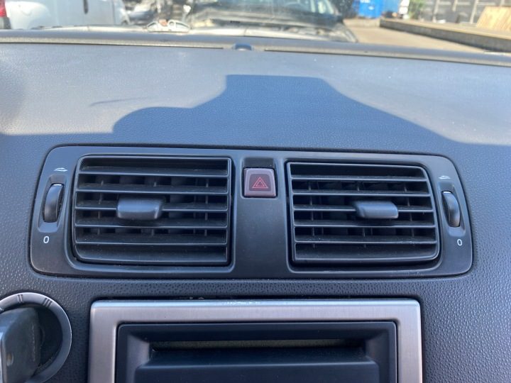 ДЕФЛЕКТОР ОБДУВА ВОЗДУХА СРЕДНИЙ VOLVO S40 2 II 04-10, фото 1