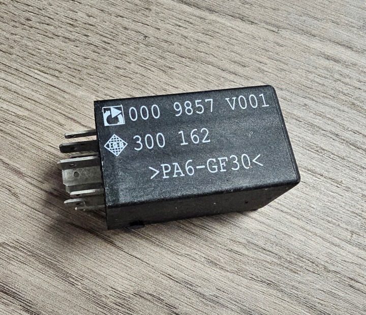 РЕЛЕ SMART FORTWO 450 0009857V001, фото 1