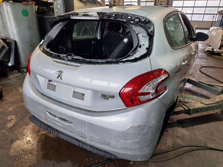 Peugeot 208 I 12-19 лючок горловины бензобака серебристый Ezrc, фото 7