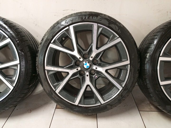 BMW 1 F40 2 F44 M-пакет колеса диски литые диски шины лето 225/40R18 отличное состояние, фото 4