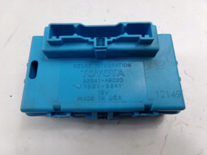 Toyota Corolla 8 E11 реле, фото 1