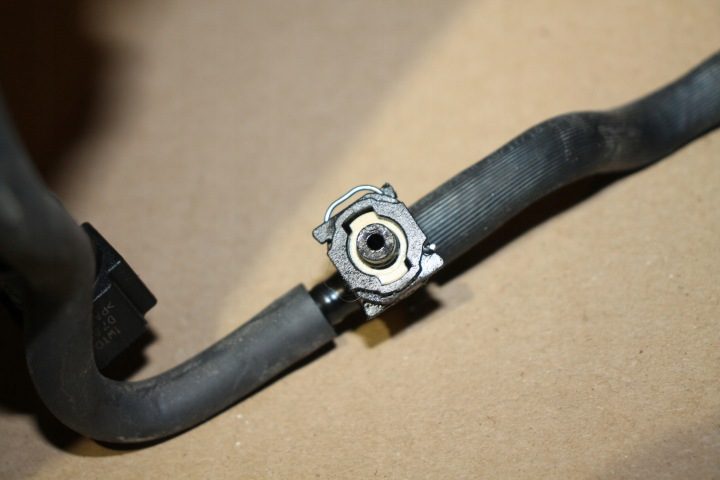 VOLVO V70 S60 XC70 S80 XC60 V60 S60 ШЛАНГИ ОБРАТНЫЕ 31452337, 31452374, фото 7