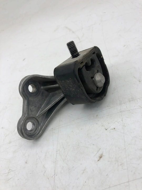 BMW g30 g11 g31 G32 кронштейн подвес глушителя 8582034, фото 1
