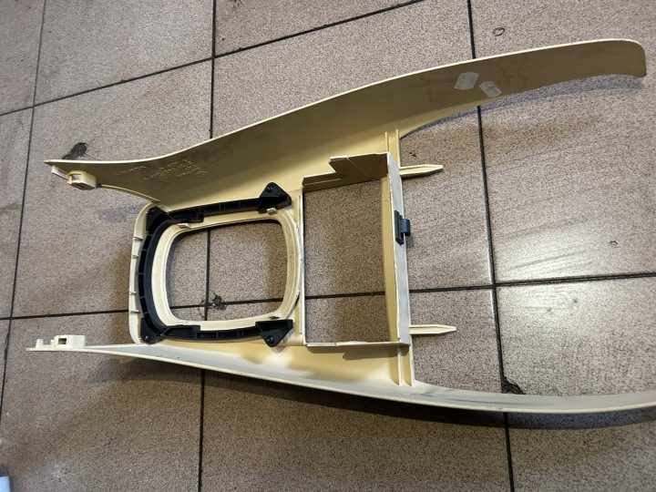 Центральный тоннель VW Passat B5 рестайлинг, фото 8