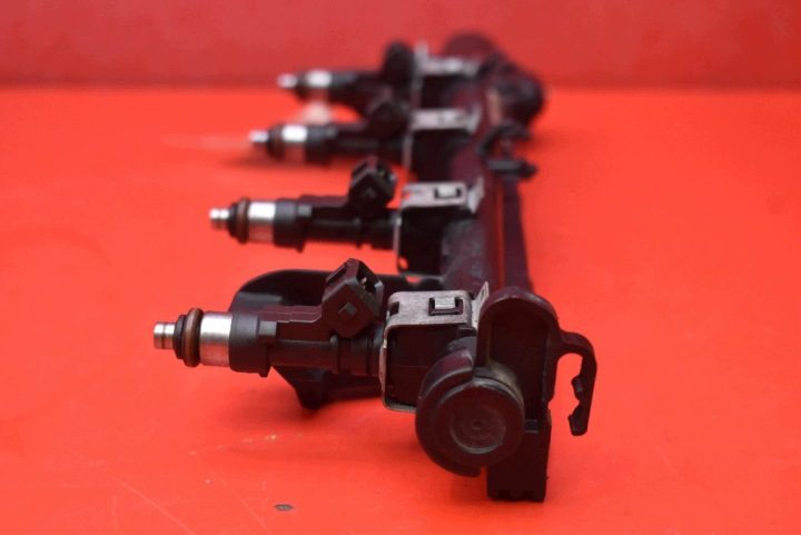 Топливная рампа форсунки 8A66-9H487-AB 0280158207 Ford Focus MK3 1.6 16V, фото 4