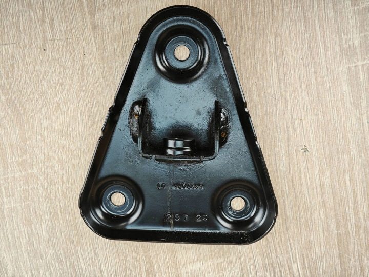 Кронштейн аккумулятора BMW X6 G06 G05 6827078 10 л.с., фото 2