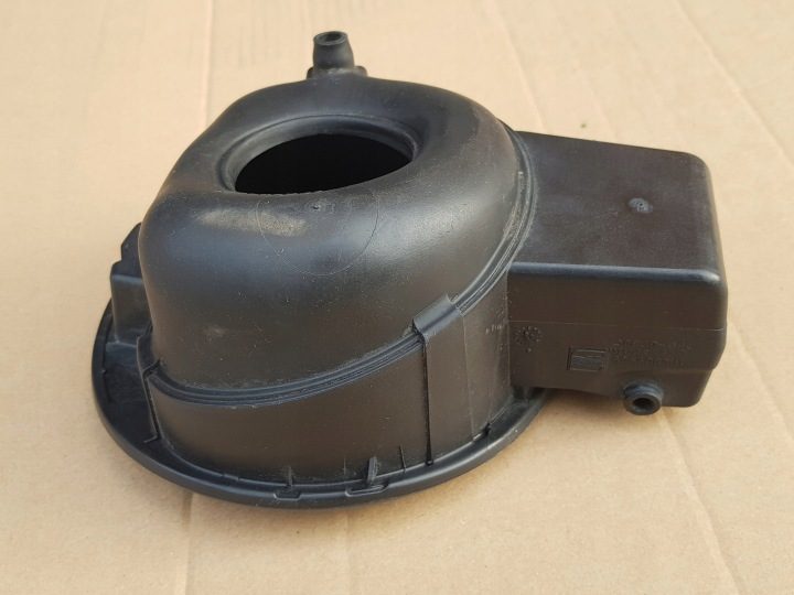 ЛЮЧОК ВКЛАДЫШ ГОРЛОВИНЫ БЕНЗОБАКА / SEAT LEON II 2 - 2005-2012 / LZ7X - ОТЛИЧНОЕ СОСТОЯНИЕ, фото 9