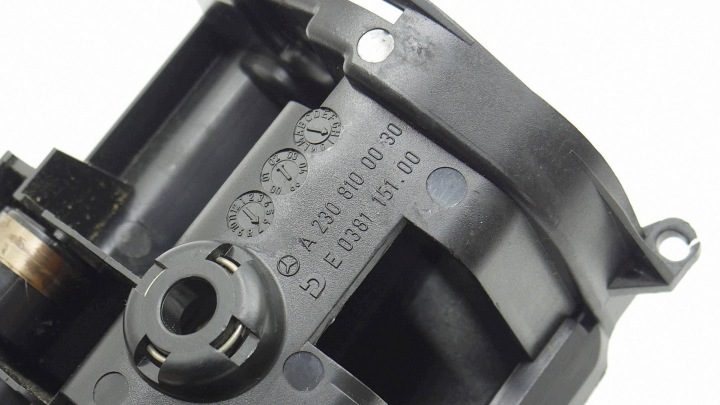 ПЕПЕЛЬНИЦА ПЕРЕДНЯЯ БАРДАЧОК ПАНЕЛИ MERCEDES SL R230 A2308100030, фото 4