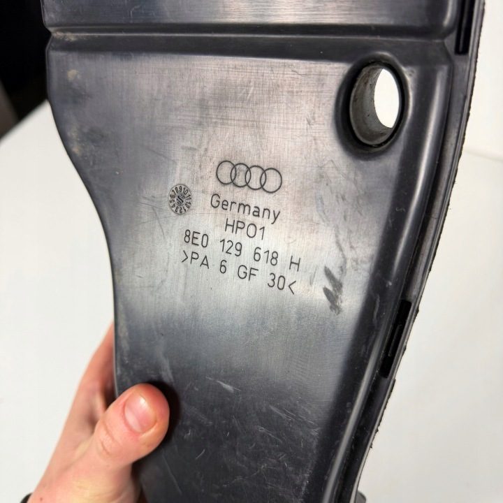ПАТРУБОК ВОЗДУХОЗАБОРНИК ДЛЯ ФИЛЬТРА AUDI A4 B6 B7 TDI OE 8E0129618H, фото 3