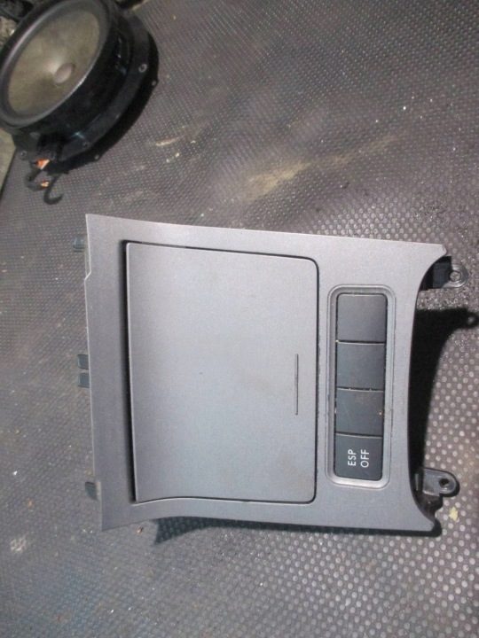 Прикуриватель бардачок Volkswagen Golf V, фото 1