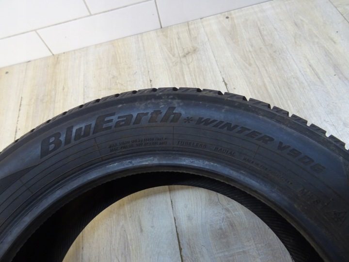 Шина зимняя Yokohama BluEarth-Winter V906 205/55R16 91 т сцепление на снегу (3PMSF), фото 7