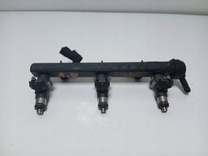 Топливная рампа топливная форсунка VW UP 1.0MPI 12V 04C133313 04C133317M, фото 1