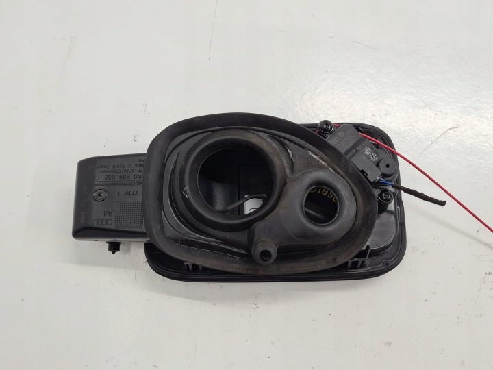 AUDI A4 B9 ЛЮЧОК ГОРЛОВИНЫ БЕНЗОБАКА LX5Q 8W0809906A, фото 3