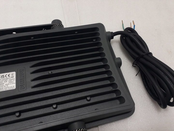 Прожектор LED Philips Floodlight BVP164 LED84/840 PSU 70W 7300lm 4000K, фото 10