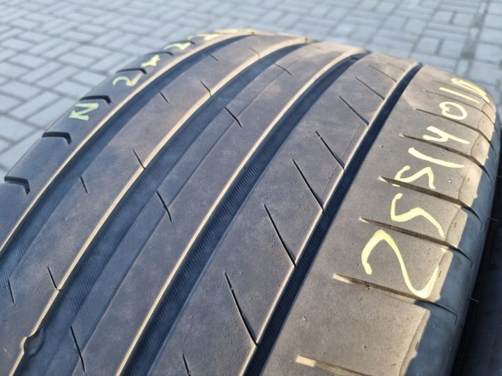 2× Шина летняя Vredestein Ultrac Pro 255/40R18 99 Y усилитель (XL), фото 2