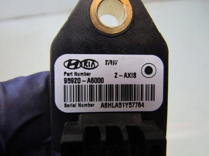 HYUNDAI i30 II 13 г. ДАТЧИК УДАРА 95920-A6000, фото 3