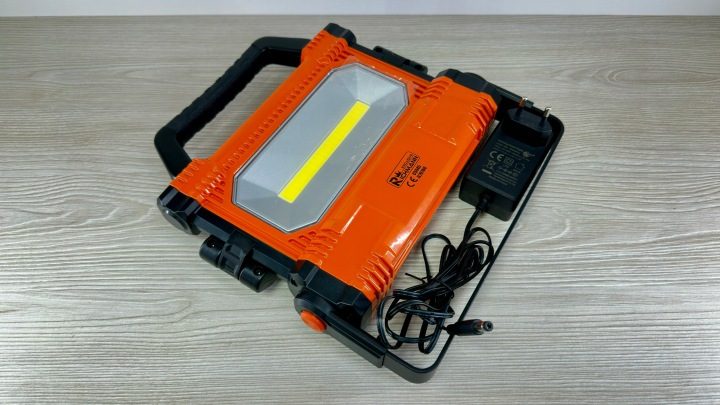 ФОНАРЬ АККУМУЛЯТОРНЫЙ ГАРАЖНЫЙ ГАЛОГЕННЫЙ COB-LED 30W+2X10W RICHMANN, фото 4