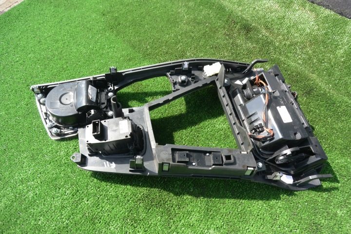 BMW F10 F11 ЦЕНТРАЛЬНАЯ КОНСОЛЬ ТОННЕЛЬ БАРДАЧОК 9206663 9171556 + Кнопка ручного тормоза BMW 5 (F10) 9180199 2.0L дизель 135 кВт 2012, фото 12