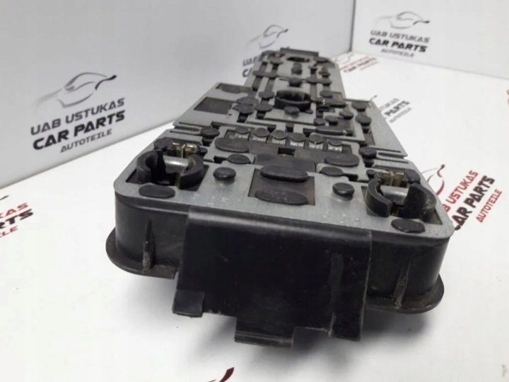 Контакты заднего фонаря VW PASSAT B3/B4 (3A2, 35I) 321945257G 1.6L дизель 59 кВт, фото 2