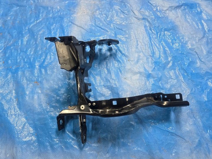 BMW 5 G30 G31 КРОНШТЕЙН ЛИНЗА ФАРЫ ПЕРЕДНЯЯ ЛЕВАЯ 7383857-10, фото 3
