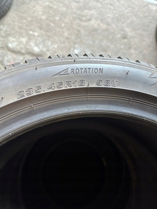 Шина зимняя Bridgestone Blizzak LM005 235/45R18 98 В сцепление на снегу (3PMSF), защита диска, усилитель (XL), фото 5