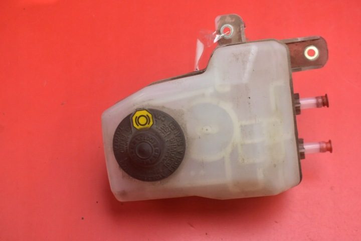 Бачок тормозной жидкости 132311-40120 Toyota Prius 2 II XW20 1.5 VVT-I, фото 1