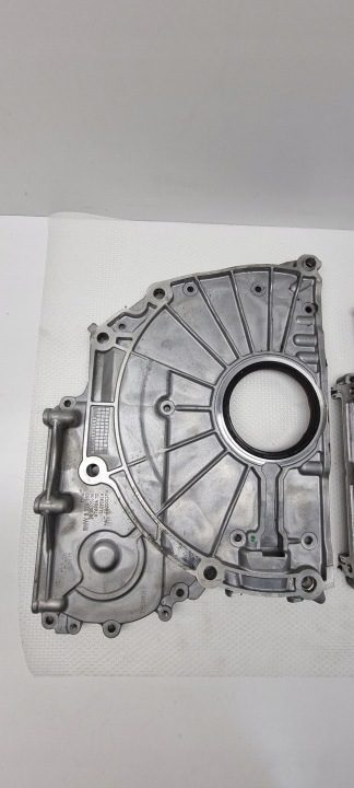 BMW 5 G30 2.0i B48B20A 8576355 КРЫШКА ГРМ, фото 6