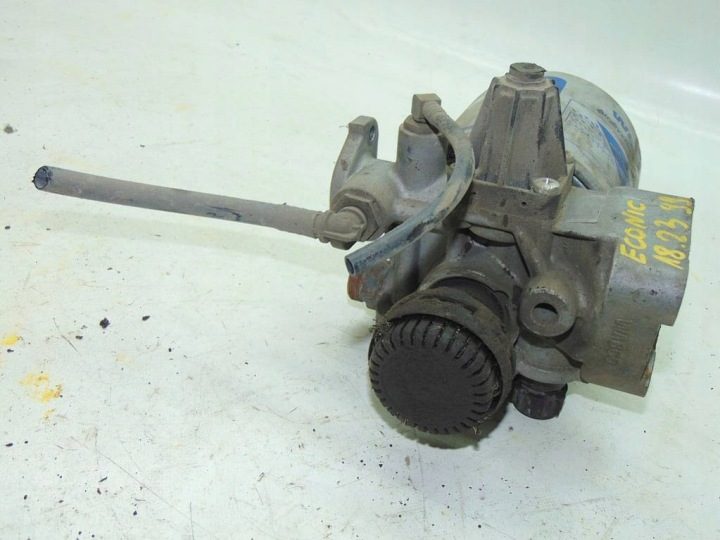 MERCEDES 1823 ECONIC 99 г. ОСНОВАНИЕ ОСУШИТЕЛЯ WABCO, фото 3