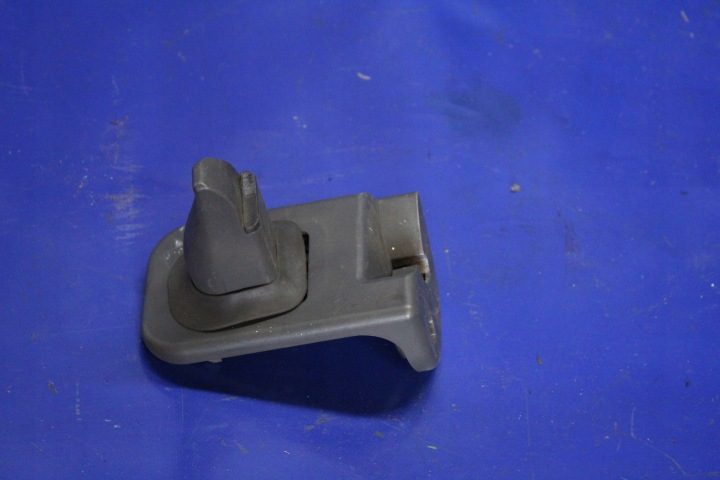 КРЕПЛЕНИЕ ШТОРКИ КРЫШИ ЛЕВОЕ MERCEDES SL R230 2306940014, фото 1