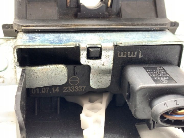 Замок крышки задний VW Golf VII хэтчбек 5G6827505, фото 4