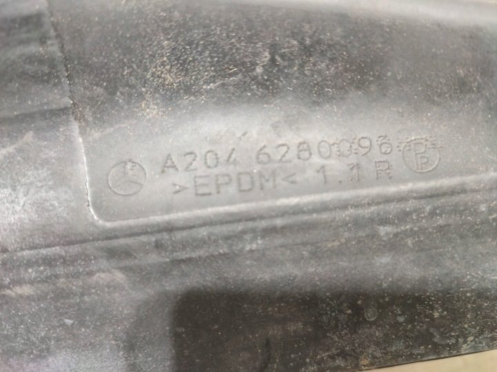 Mercedes-Benz GLK (X204) 2013 Правый Уплотнитель двигателя капота, фото 3