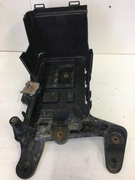 Площадка аккумулятора 1K0915333D Audi Q3 VW SKODA SEAT, фото 4
