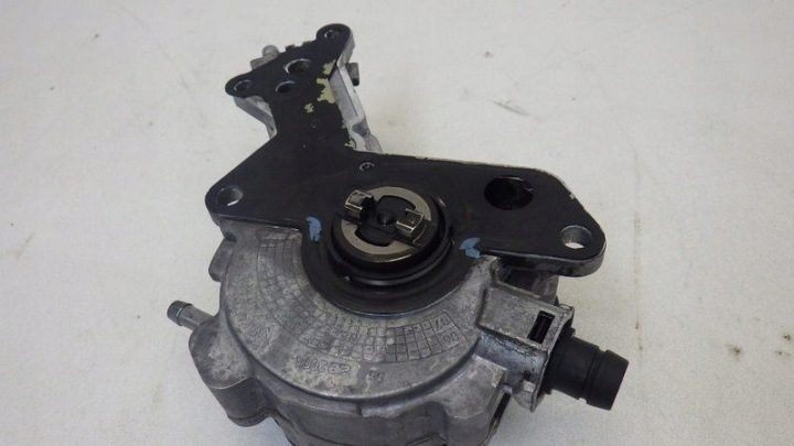 НАСОС ВАКУУМНЫЙ VW PASSAT B6 2.0 TDI 038145215 PASSAT B6, фото 5
