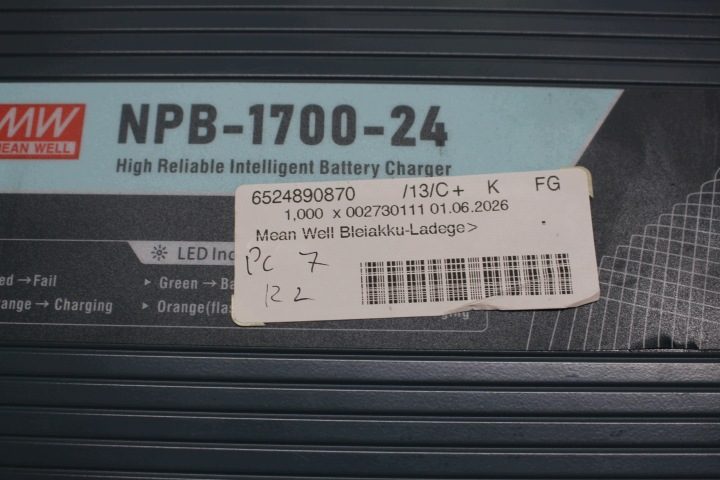 Зарядное устройство аккумуляторов kwasowo-ołowiowych MEAN WELL NPB-1700-24 24 В 50 А, фото 2